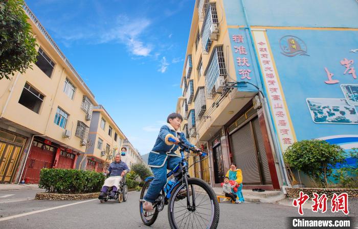 溪邳村一角。　吳慶堂 攝