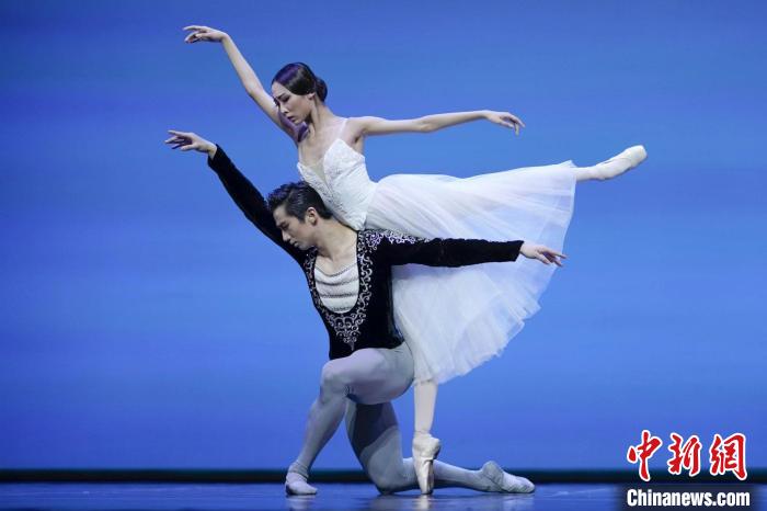 群星比“舞”名作薈萃中芭再演“追夢(mèng)”