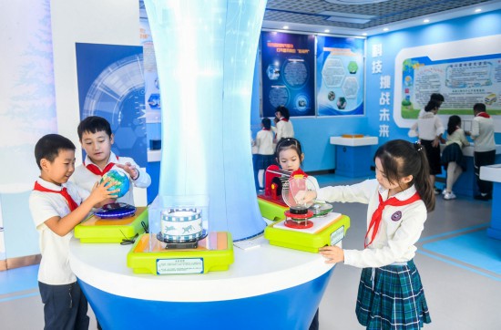 重慶高新區(qū)科學課堂。